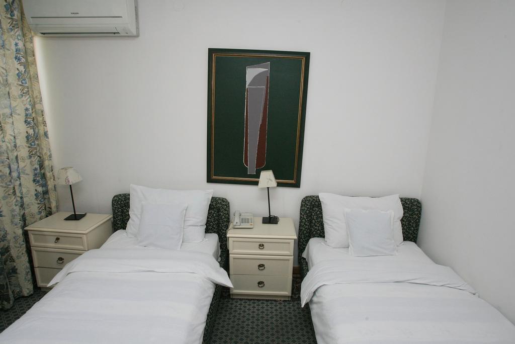 Hotel Radmilovac Belgrade Room photo